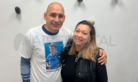 Walter y Yoana, los papás de Francisco Sueldo, el niño de 11 años que murió en un siniestro vial en la ciudad de Santa Fe Walter y Yoana, los papás de Francisco Sueldo, el niño de 11 años que murió en un siniestro vial en la ciudad de Santa Fe