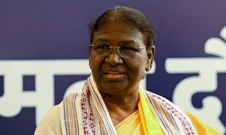 Una polémica estalló en India después de que el gobierno del primer ministro Narendra Modi utilizara el término “Bharat” en una invitación oficial a la Cumbre del G20 enviada en nombre del presidente. Una polémica estalló en India después de que el gobierno del primer ministro Narendra Modi utilizara el término “Bharat” en una invitación oficial a la Cumbre del G20 enviada en nombre del presidente.