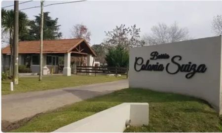 Ocurrió en un complejo de cabañas. La víctima sufrió varios golpes y puñaladas. Ocurrió en un complejo de cabañas. La víctima sufrió varios golpes y puñaladas.