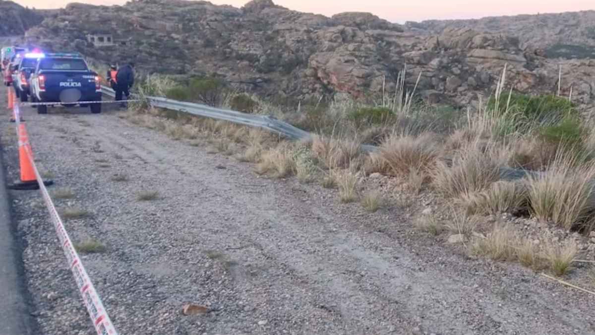 Las autoridades investigan las causas detrás del accidente fatal en Córdoba. Las autoridades investigan las causas detrás del accidente fatal en Córdoba. 