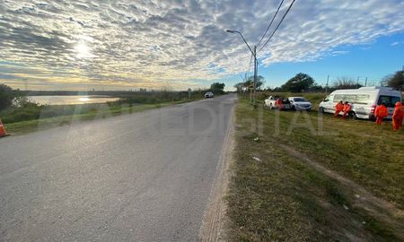 Se retoman las tareas de repavimentación del Acceso Norte de Santo Tomé. Se retoman las tareas de repavimentación del Acceso Norte de Santo Tomé.