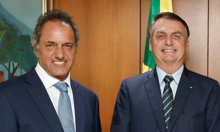 En el encuentro, el mandatario de Brasil le dijo a Scioli que, de corazón, quiere lo mejor para Argentina y le aseveró que ambos países van a trabajar juntos. En el encuentro, el mandatario de Brasil le dijo a Scioli que, de corazón, quiere lo mejor para Argentina y le aseveró que ambos países van a trabajar juntos.