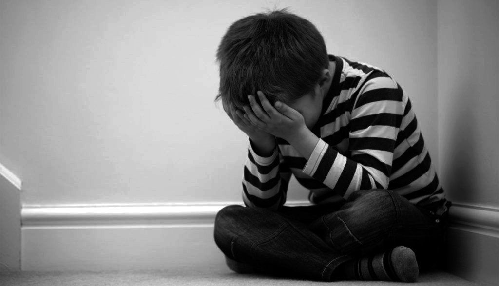 Caso Baraldo: la madre del niño denuncia abandono estatal tras la libertad de los acusados