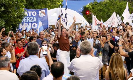 fuerza patria cerro su campana: lo urgente es recomponer jubilaciones e ingresos fuerza patria cerro su campana: lo urgente es recomponer jubilaciones e ingresos