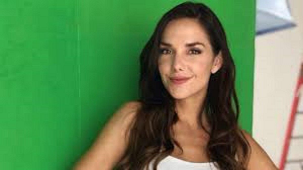 La sensual manera de Julieta Nair Calvo de afrontar las expensas