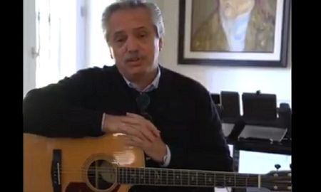 video: alberto fernandez toco unos acordes de spinetta y le hablo a los ninos y adolescentes para que se queden en sus casas video: alberto fernandez toco unos acordes de spinetta y le hablo a los ninos y adolescentes para que se queden en sus casas
