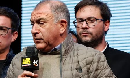 El candidato de Juntos por el Cambio acusó al peronismo cordobés de hacer polémicos actos de proselitismo para imponerse en las elecciones del domingo pasado. El candidato de Juntos por el Cambio acusó al peronismo cordobés de hacer polémicos actos de proselitismo para imponerse en las elecciones del domingo pasado.