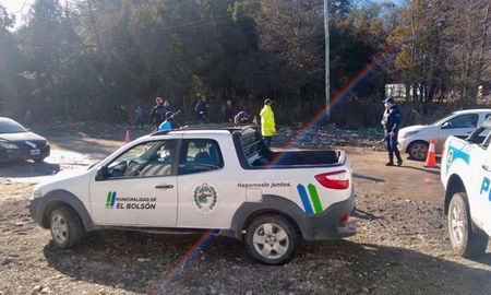 Denuncian la venta de lotes usurpados en El Bolsón por Internet. Denuncian la venta de lotes usurpados en El Bolsón por Internet.