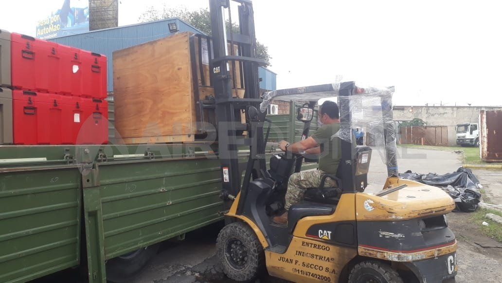 Los camiones con el hospital modular ya partieron desde Caba hacia Santa Fe.