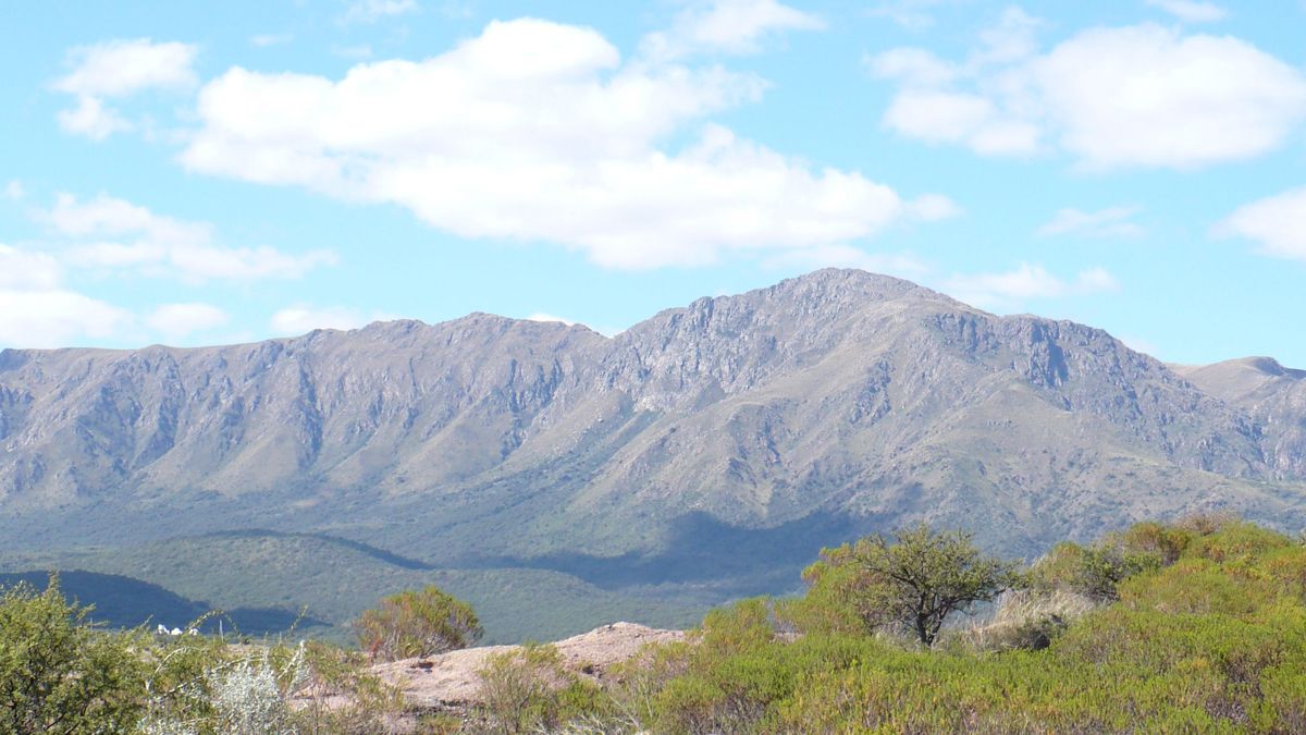 Tres personas que vivían cerca del cerro Pajarillo dijeron haber visto esa noche una