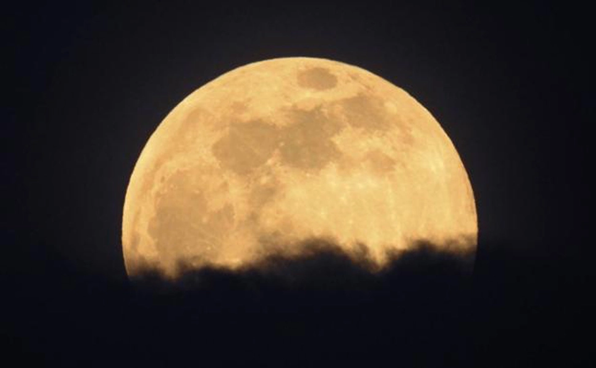 Superluna de esturión 