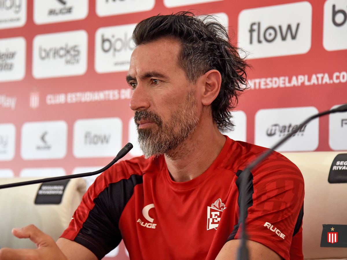 Andújar y Sosa serán titulares en el debut de Domínguez como DT y serían cinco los cambios