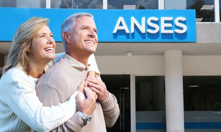 ANSES comienza a pagar el bono variable a jubilados según el nivel de ingresos en abril.