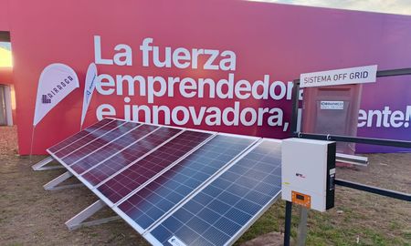 Sistemas solares fotovoltaicos fueron parte de la propuesta santafesina en Agroactiva 2025. Sistemas solares fotovoltaicos fueron parte de la propuesta santafesina en Agroactiva 2025.