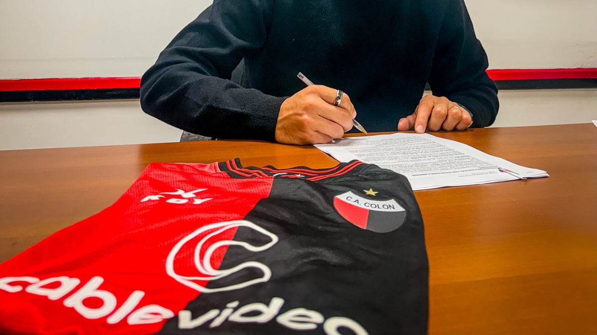 Colón presentó oficialmente a su primer refuerzo de este mercado de pases