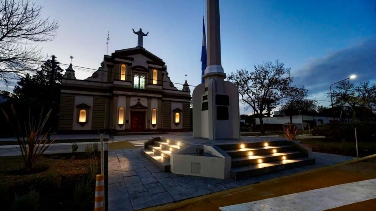 Ubicada en el centro oeste santafesino, Zenón Pereyra representa la identidad de las pequeñas localidades de la provincia de Santa Fe.