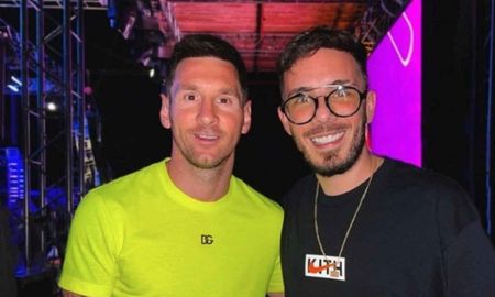 En redes sociales varios apuntaron al DJ como el responsable de haberle contagiado coronavirus a Lionel Messi y a su familia. En redes sociales varios apuntaron al DJ como el responsable de haberle contagiado coronavirus a Lionel Messi y a su familia.