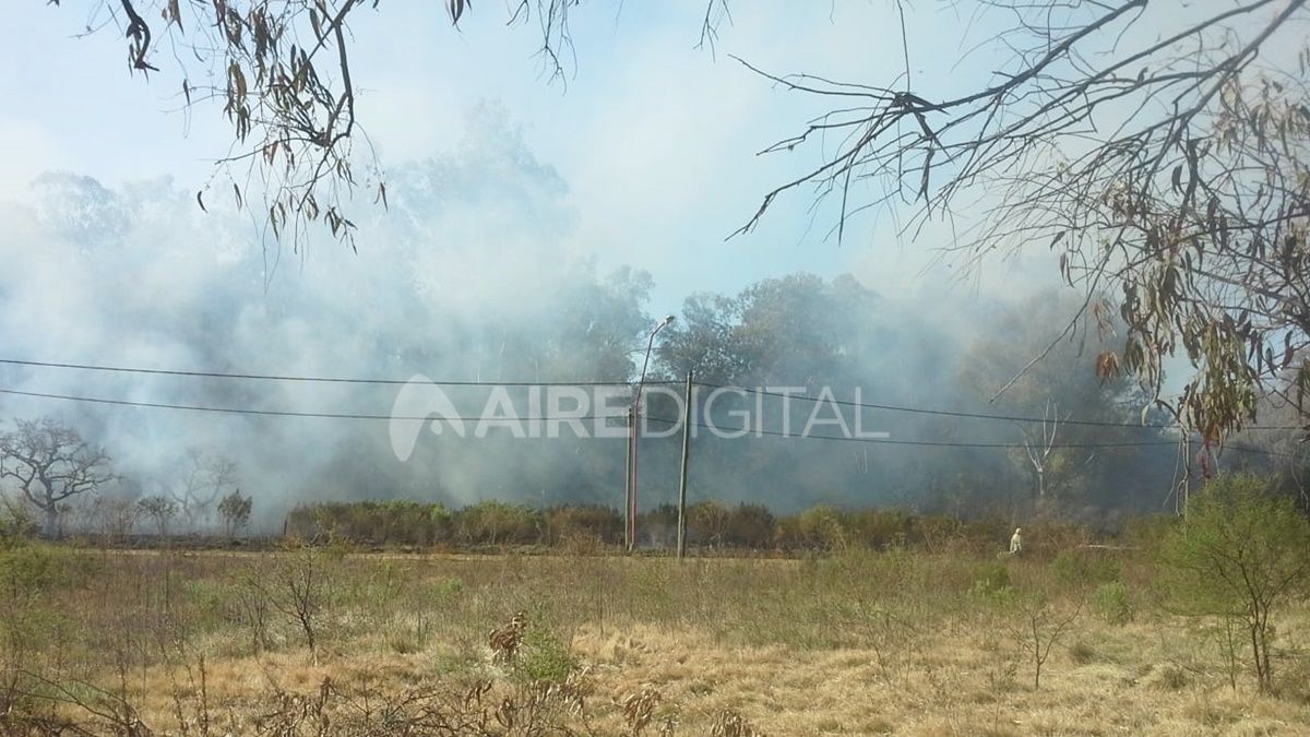 Así se vio el incendio desde la ruta provincial 1.&nbsp;