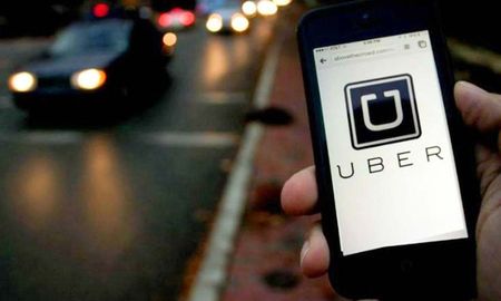 En cada intento de desembarco de Uber en diferentes ciudades del país, la modalidad utilizada por la empresa fue criticada por su falta de apego a cumplir con las normativas vigentes. En cada intento de desembarco de Uber en diferentes ciudades del país, la modalidad utilizada por la empresa fue criticada por su falta de apego a cumplir con las normativas vigentes.