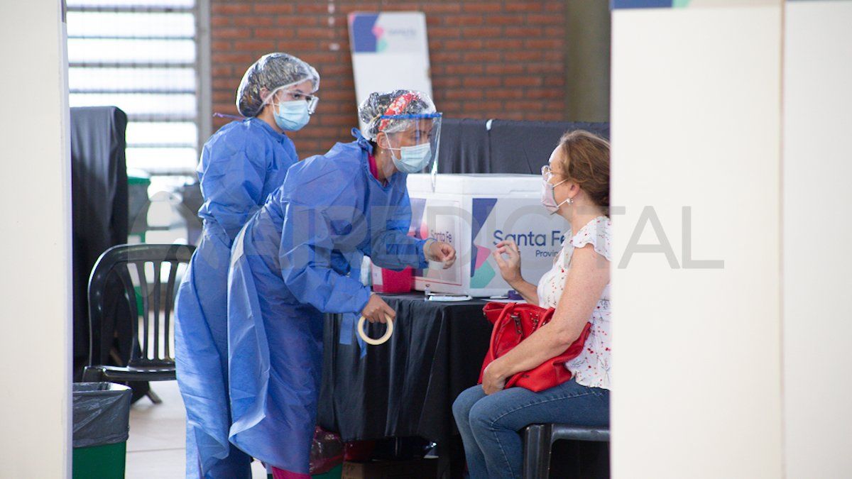 Hay poco más de 8 millones de argentinos vacunados con la primera dosis de una vacuna contra el covid.