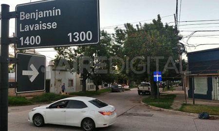 La presencia policial es casi nula, y el accionar de la misma se limita a asistir a las víctimas de los hechos. La presencia policial es casi nula, y el accionar de la misma se limita a asistir a las víctimas de los hechos.
