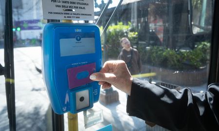 El boleto de colectivos en Santa Fe ya refleja el nuevo valor de $1.720 en las validadoras SUBE. El boleto de colectivos en Santa Fe ya refleja el nuevo valor de $1.720 en las validadoras SUBE.
