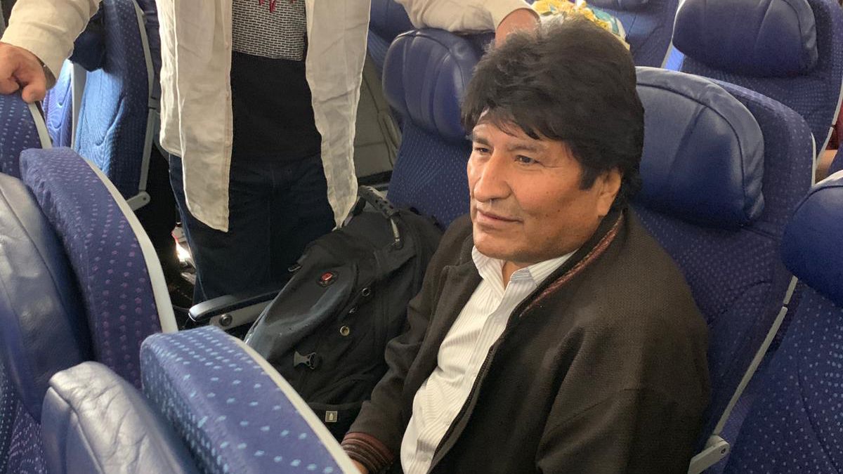 Evo Morales se quedar&aacute; refugiado en Argentina