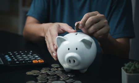 Y ahora, ¿qué hacemos con los pesos? Y ahora, ¿qué hacemos con los pesos?