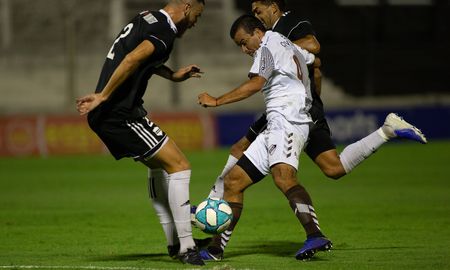 Platense derrotó a Deportivo Riestra por penales y avanzó a semifinales del Reducido de la Primera Nacional. Platense derrotó a Deportivo Riestra por penales y avanzó a semifinales del Reducido de la Primera Nacional.