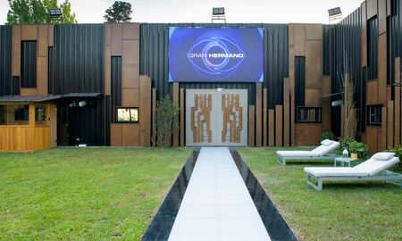 Las redes sociales explotaron tras conocerse la supuesta lista de nuevos participantes que entrarían a la casa de Telefe. Las redes sociales explotaron tras conocerse la supuesta lista de nuevos participantes que entrarían a la casa de Telefe.