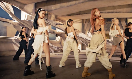 BLACKPINK encabeza la lista Global 200 de Billboard y establece un nuevo récord. BLACKPINK encabeza la lista Global 200 de Billboard y establece un nuevo récord.