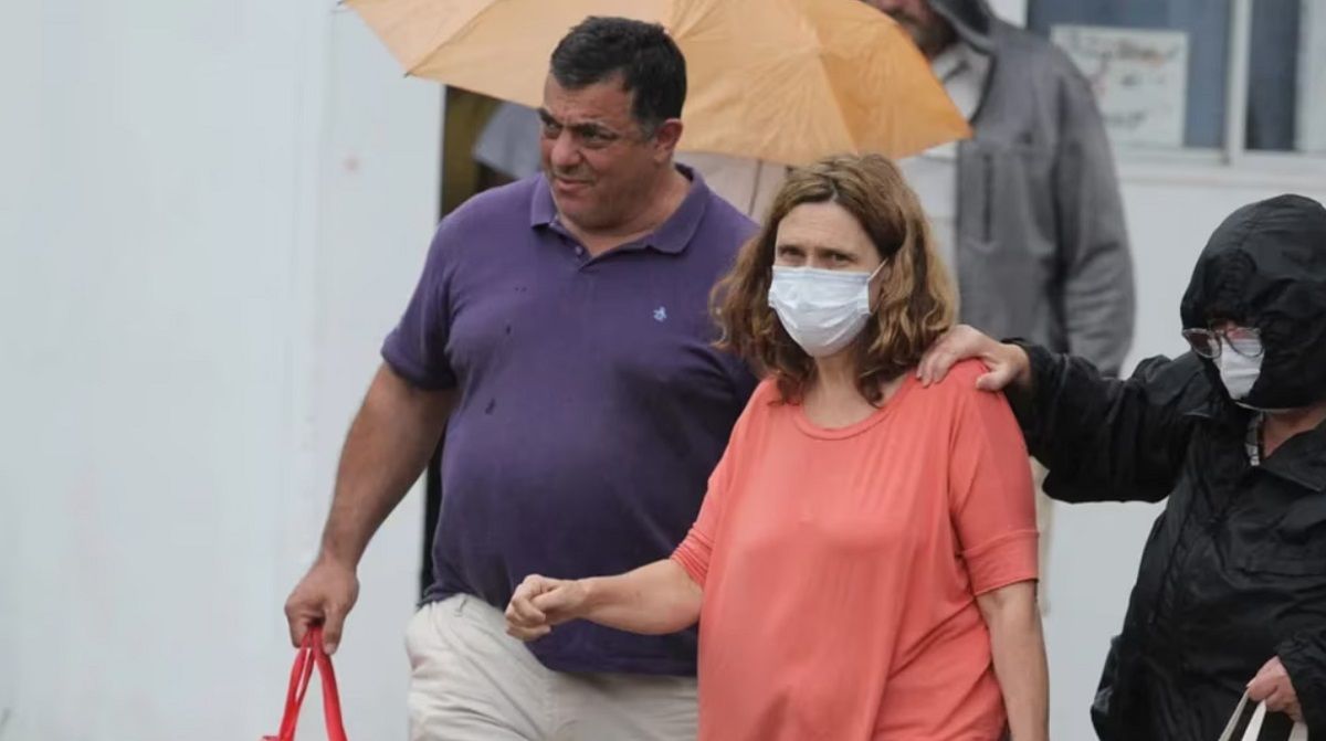Familiares de los rugbiers en el penal de Dolores.