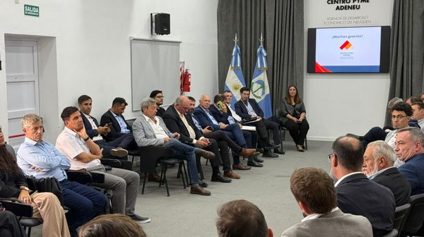 Una comitiva de empresarios de Santa Fe viajó a Neuquén para participar de un encuentro para fortalecer la alianza estratégica entre ambas provincias.