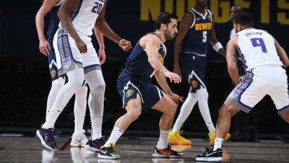 NBA: Facundo Campazzo debutó en Denver Nuggets en la derrota ante Sacramento Kings
