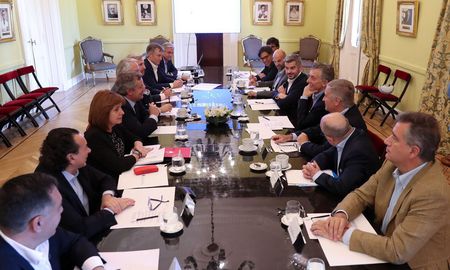 con el eje en la transicion, macri encabeza una reunion de gabinete nacional con el eje en la transicion, macri encabeza una reunion de gabinete nacional