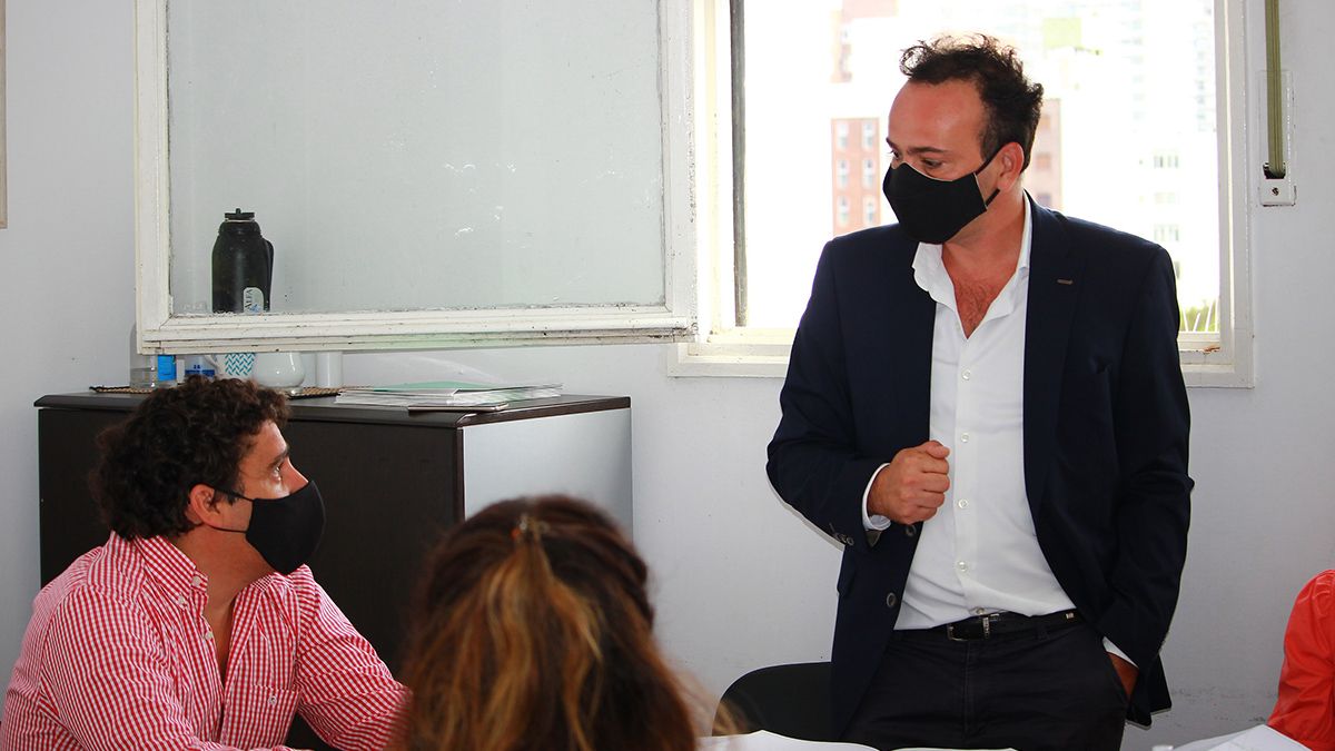 Al respecto, según pudo saber Aire Digital, esta semana, Juan Cesoni, vicepresidente de Enerfe mantuvo un encuentro con Matías Schmüt, secretario de Producción y Desarrollo Económico de la Municipalidad.