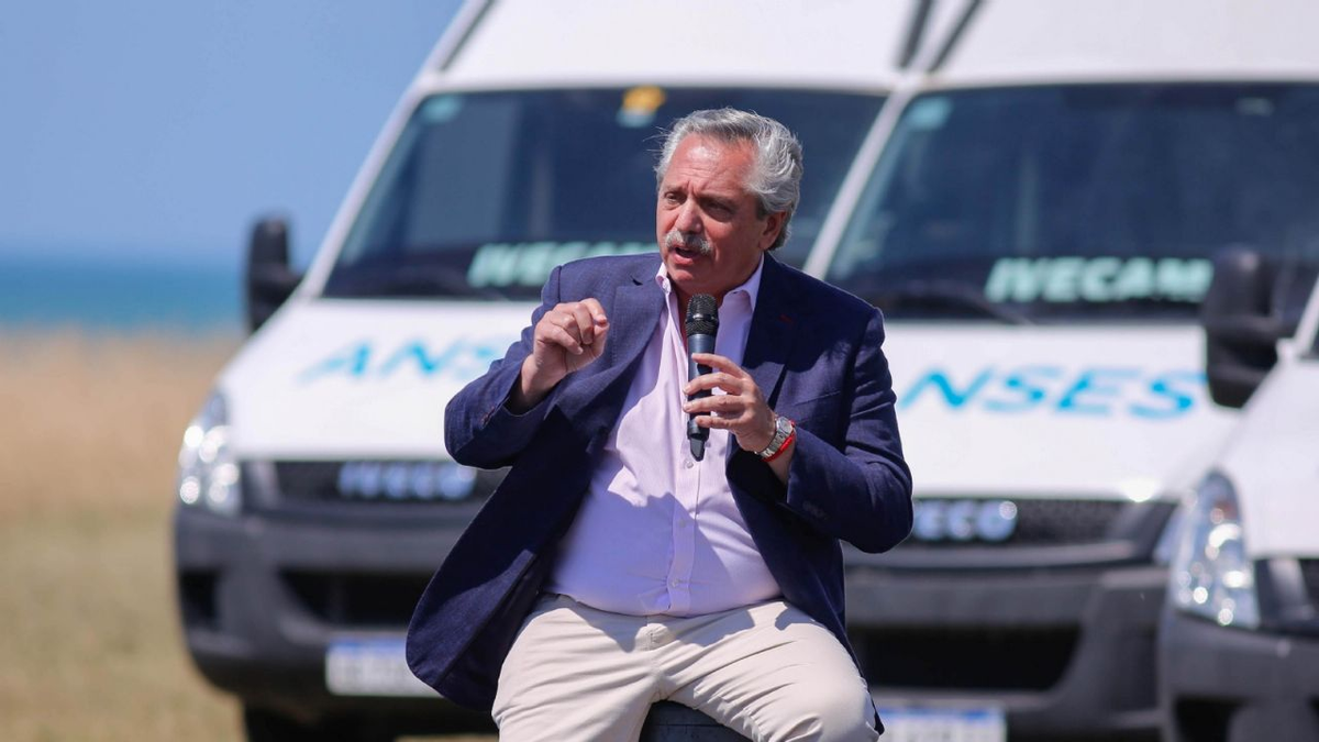 Luego de la derrota en las Paso, el Gobierno de Alberto Fern&aacute;ndez anunci&oacute; una bater&iacute;a de medidas.