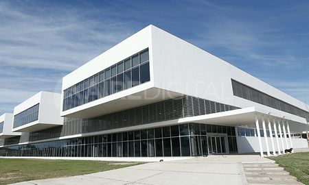La víctima fue trasladada al Hospital Iturraspe de la ciudad de Santa Fe. La víctima fue trasladada al Hospital Iturraspe de la ciudad de Santa Fe.