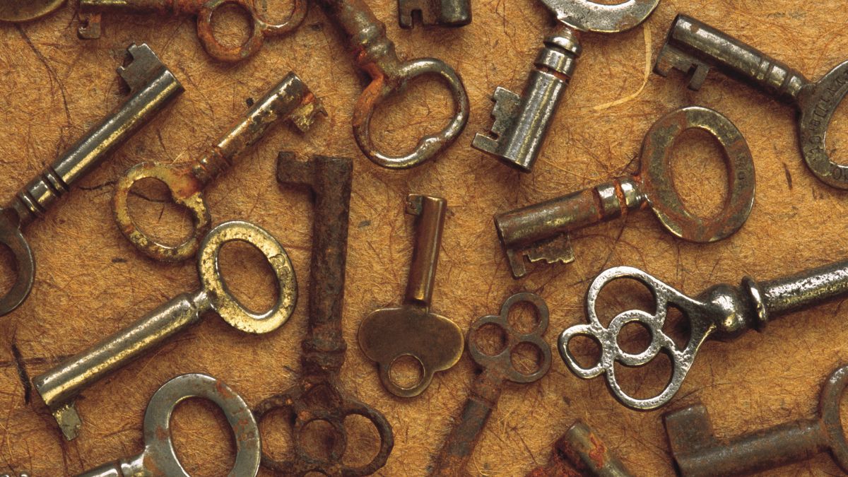 Colgar llaves en el balcón o la entrada puede traer beneficios a tu casa.&nbsp;