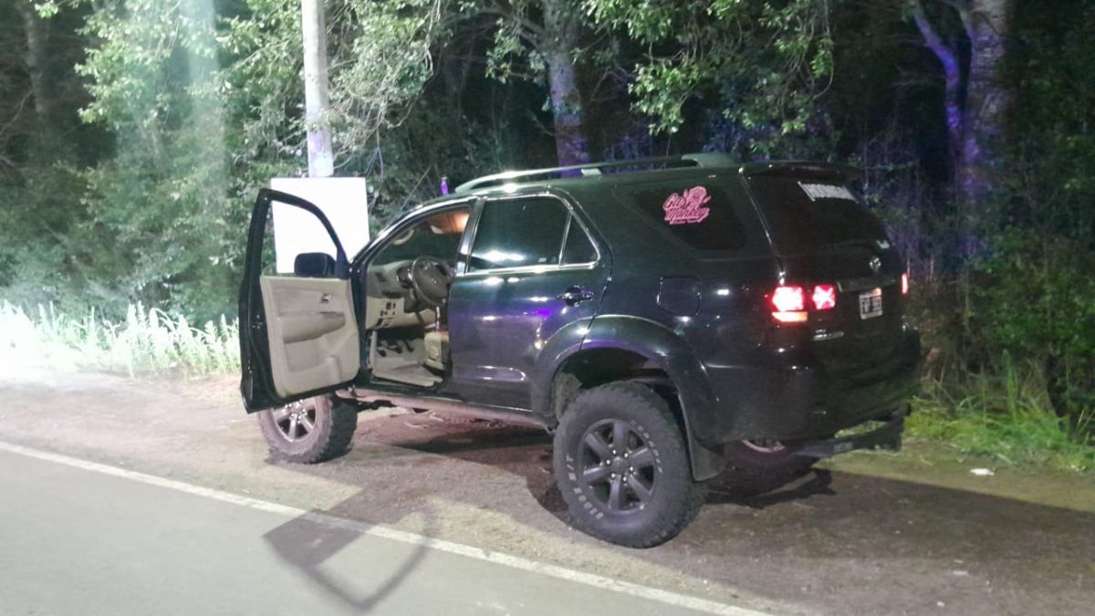 Durante la noche del lunes se requisó una camioneta en la localidad de Funes.