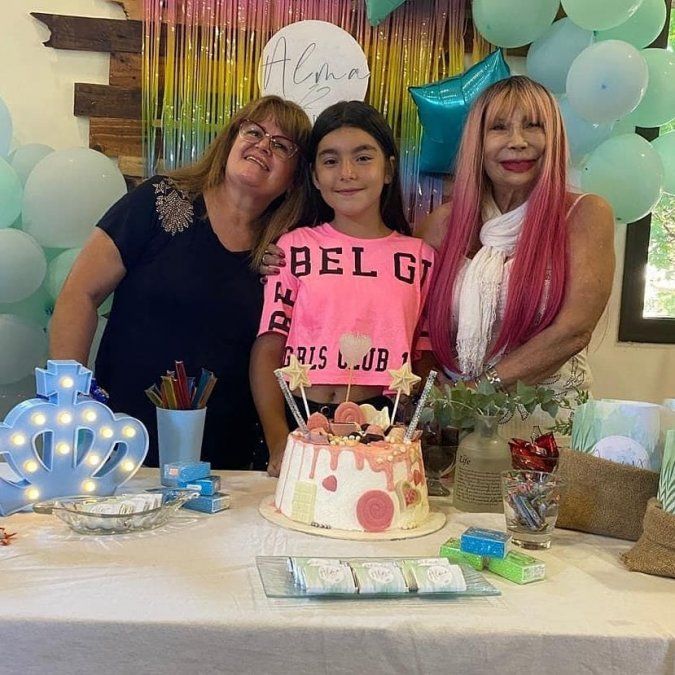 Betty Olave y un look adolescente que dio que hablar.