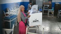 La secretaria general del Jurado Nacional de Elecciones de Perú, Yessica Clavijo, estimó que los resultados definitivos de la elección presidencial estarán listos hacia la primera quincena de mayo próxima.