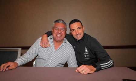 Claudio Chiqui Tapia anunció que Lionel Scaloni seguirá siendo DT de la Selección Argentina hasta el Mundial 2026. Claudio Chiqui Tapia anunció que Lionel Scaloni seguirá siendo DT de la Selección Argentina hasta el Mundial 2026.