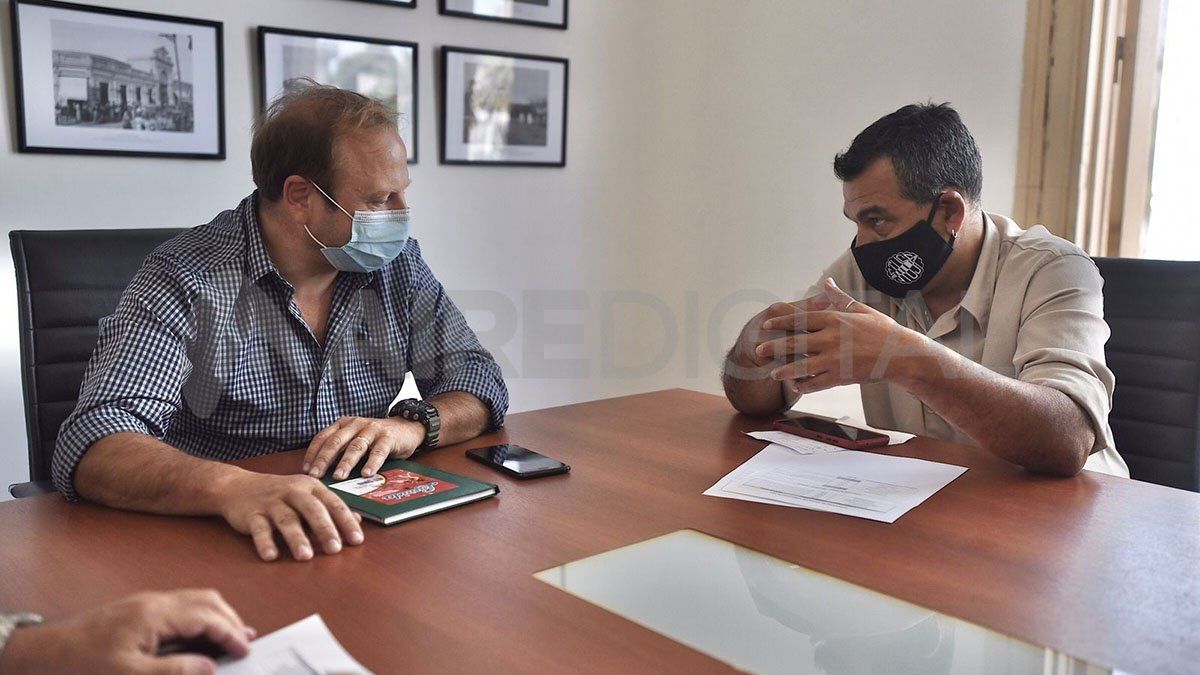 La Municipalidad analiza la situación del subsistema de taxis y remises.