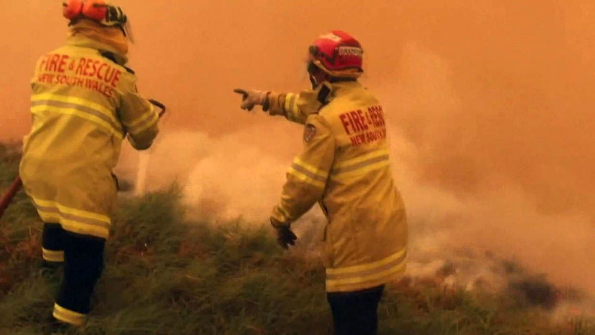 Extienden el estado de desastre en Australia por los incendios y llaman a evacuar