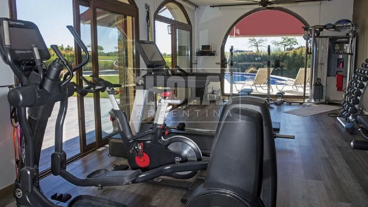 Las fotos de la mansi&oacute;n de Alejandro Fantino en Nordelta. &nbsp;