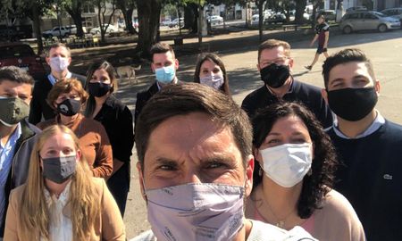 Este sábado con el cierre de la presentación de lista quedó confirmada la participación del radical que hoy se referencia en el espacio Evolución Radical que lidera a nivel nacional Martín Lousteau. Este sábado con el cierre de la presentación de lista quedó confirmada la participación del radical que hoy se referencia en el espacio Evolución Radical que lidera a nivel nacional Martín Lousteau.