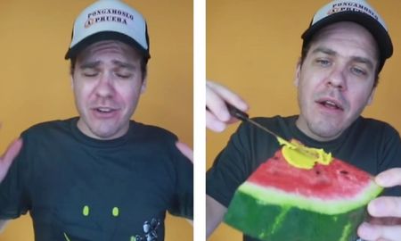 Video viral: joven prueba receta furor de TikTok, sandía con mostaza. Video viral: joven prueba receta furor de TikTok, sandía con mostaza.