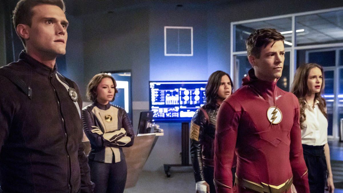 Un actor de The Flash es despedido al descubrirse sus tuits racistas