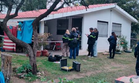 Un hombre asesinó a su pareja de un disparo en la cabeza en Calamuchita, Córdoba. Un hombre asesinó a su pareja de un disparo en la cabeza en Calamuchita, Córdoba.